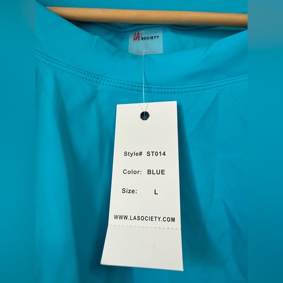 L.A. SOCIETY Turquoise Blue Crop Workout Top NWT - Picture 3 of 6